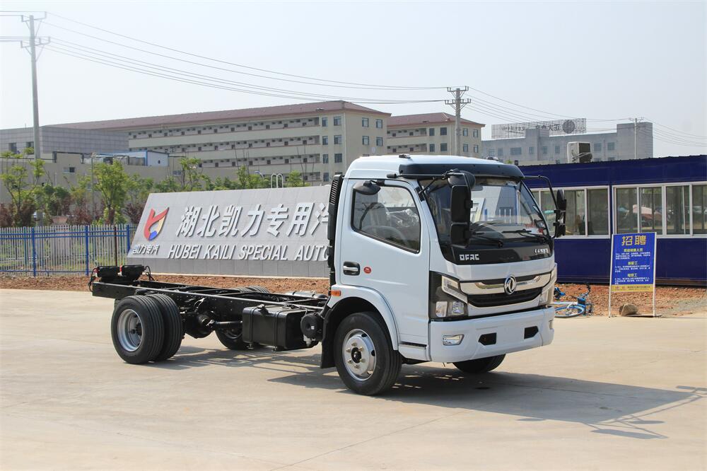 東風大多利卡（3800，朝柴170）國六內飾照片圖