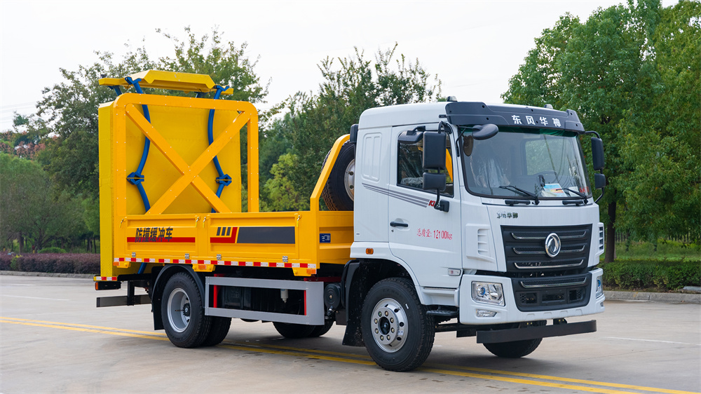 100K防撞灑水車-凱力東風華神防撞緩沖車廠家價格